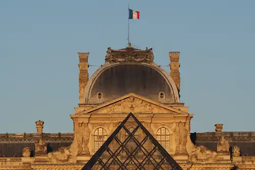 Architecture of Musée du Louvre